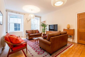 JOIVY Spacious 2 Bed Apt in Ideal City Centre Location